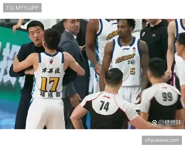 进球前犯规为何有时不算？规则如何界定“进攻获利”？